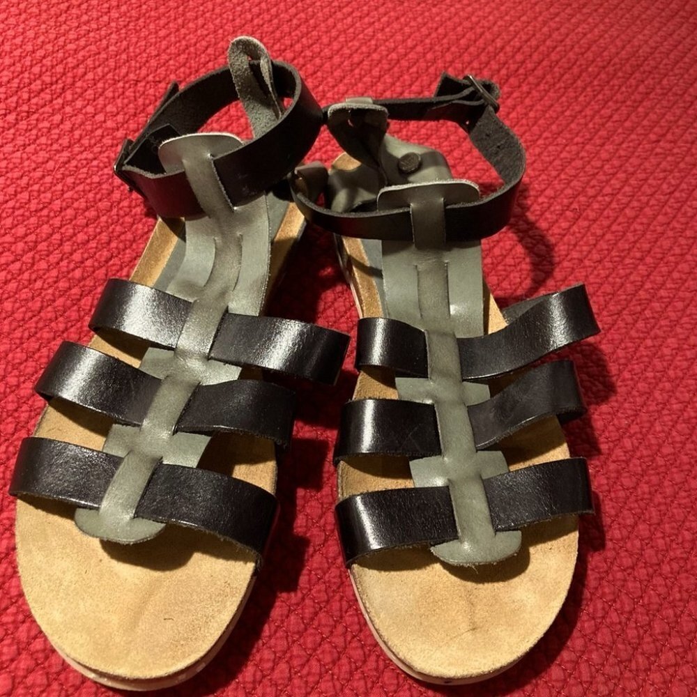 JONNY’S Sz 38 Made In Spain Gladiator Strappy Leather Teal Black  Sandals